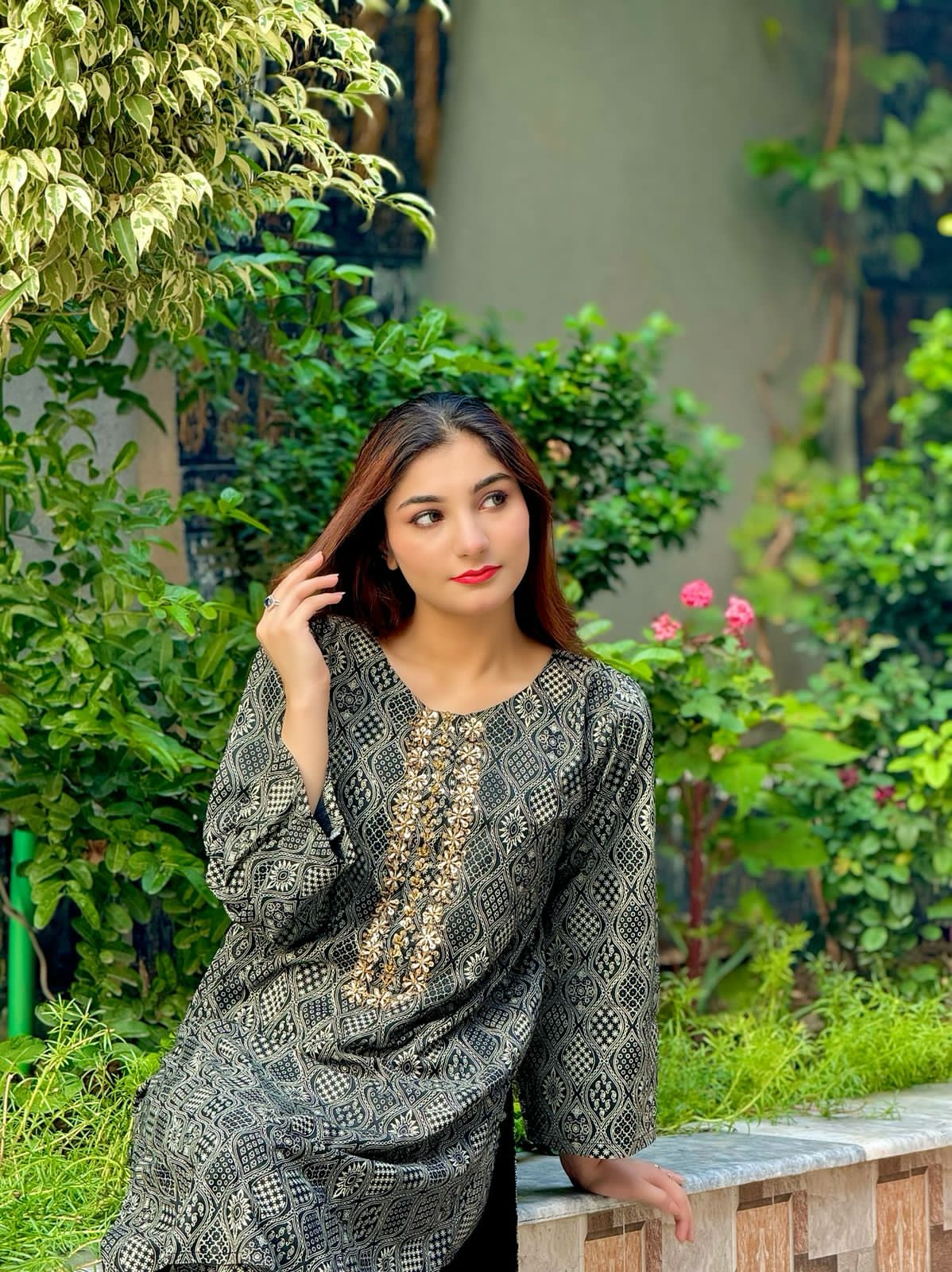 Handwork 2pc
