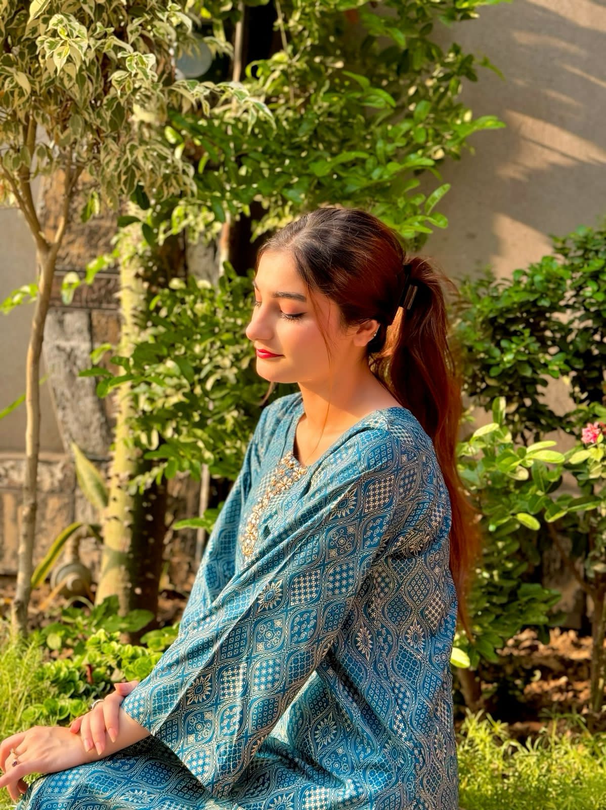 Handwork 2pc