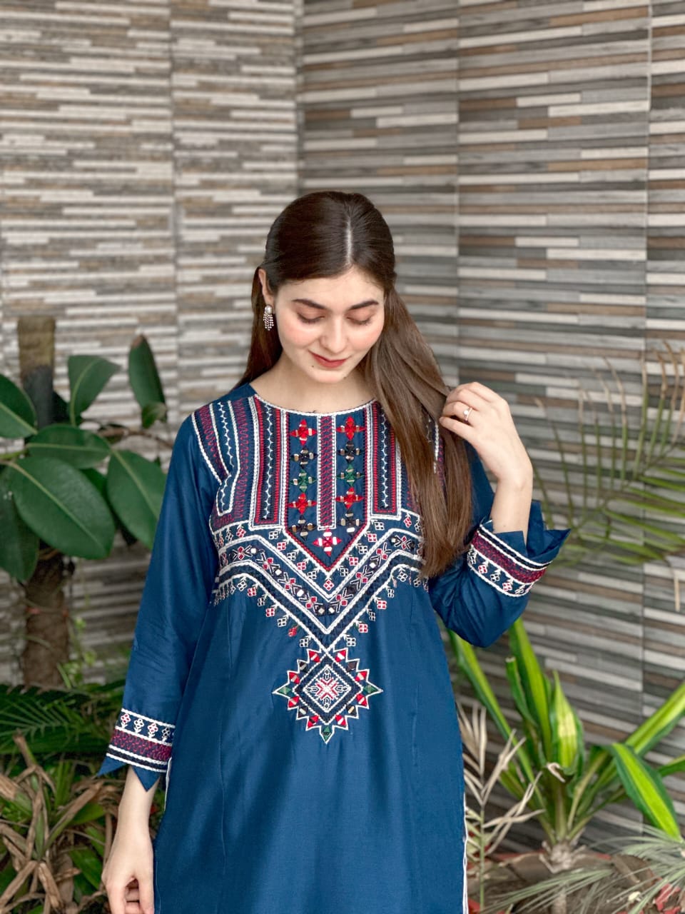 Sindhi V1 Embroidery 2Pc