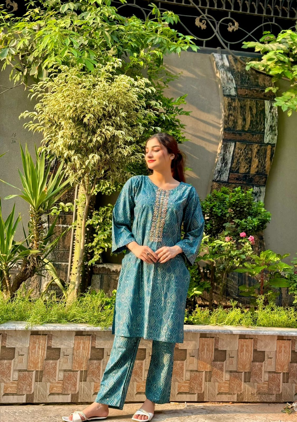 Handwork 2pc