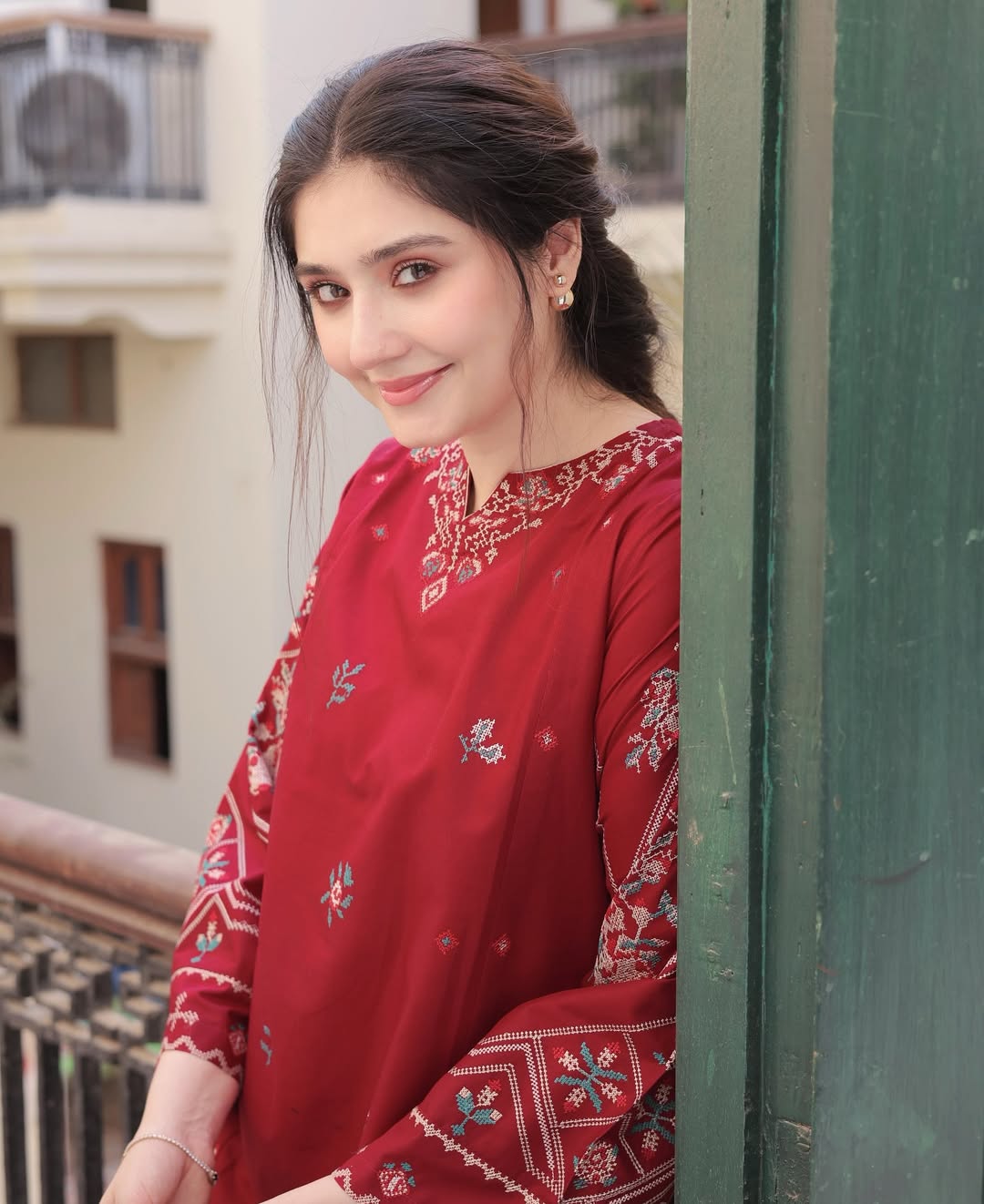 Dua Embroidery 2pc