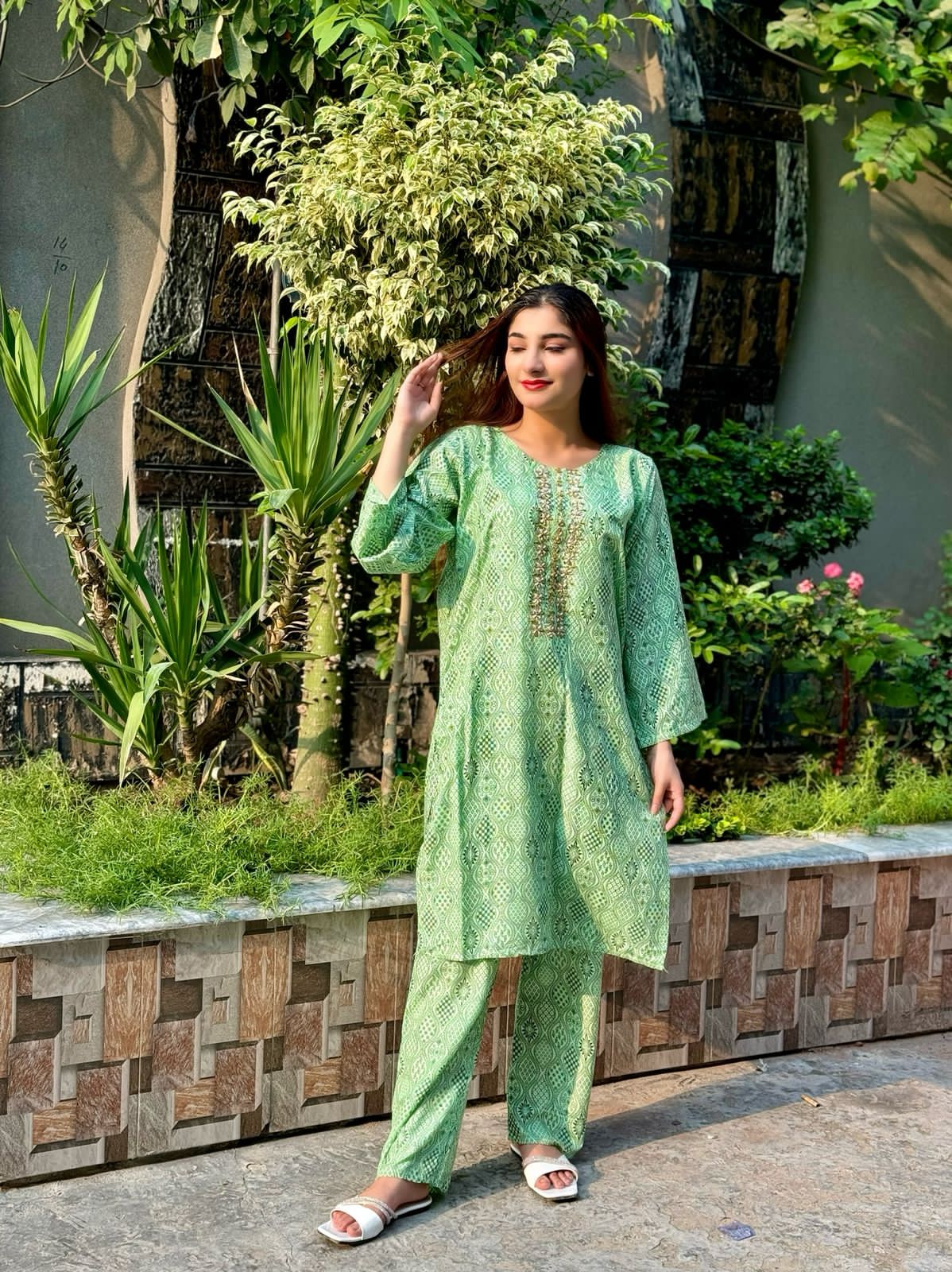 Handwork 2pc