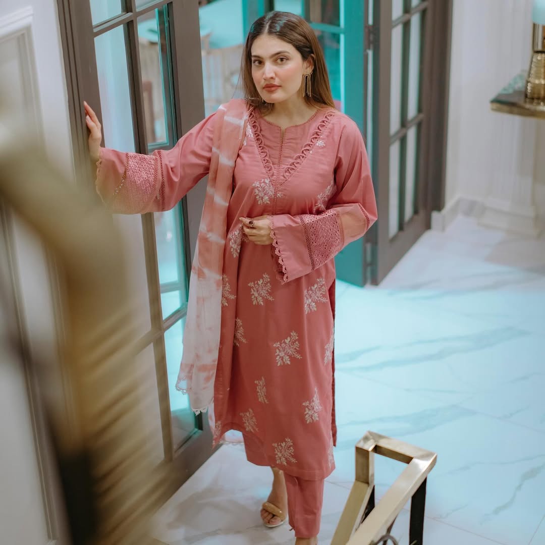 Pink Aura 2pc