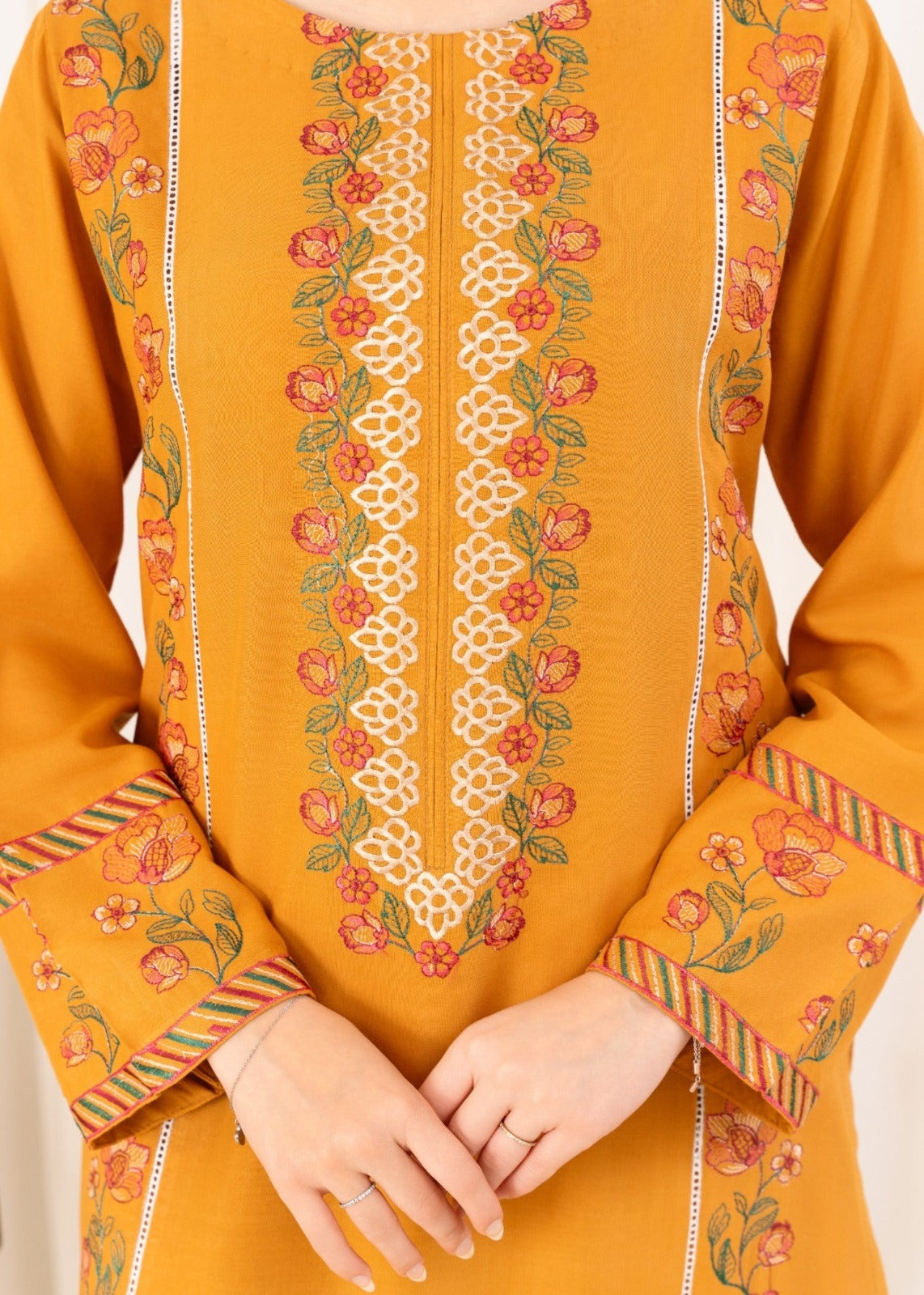 Mustard Hill 2pc