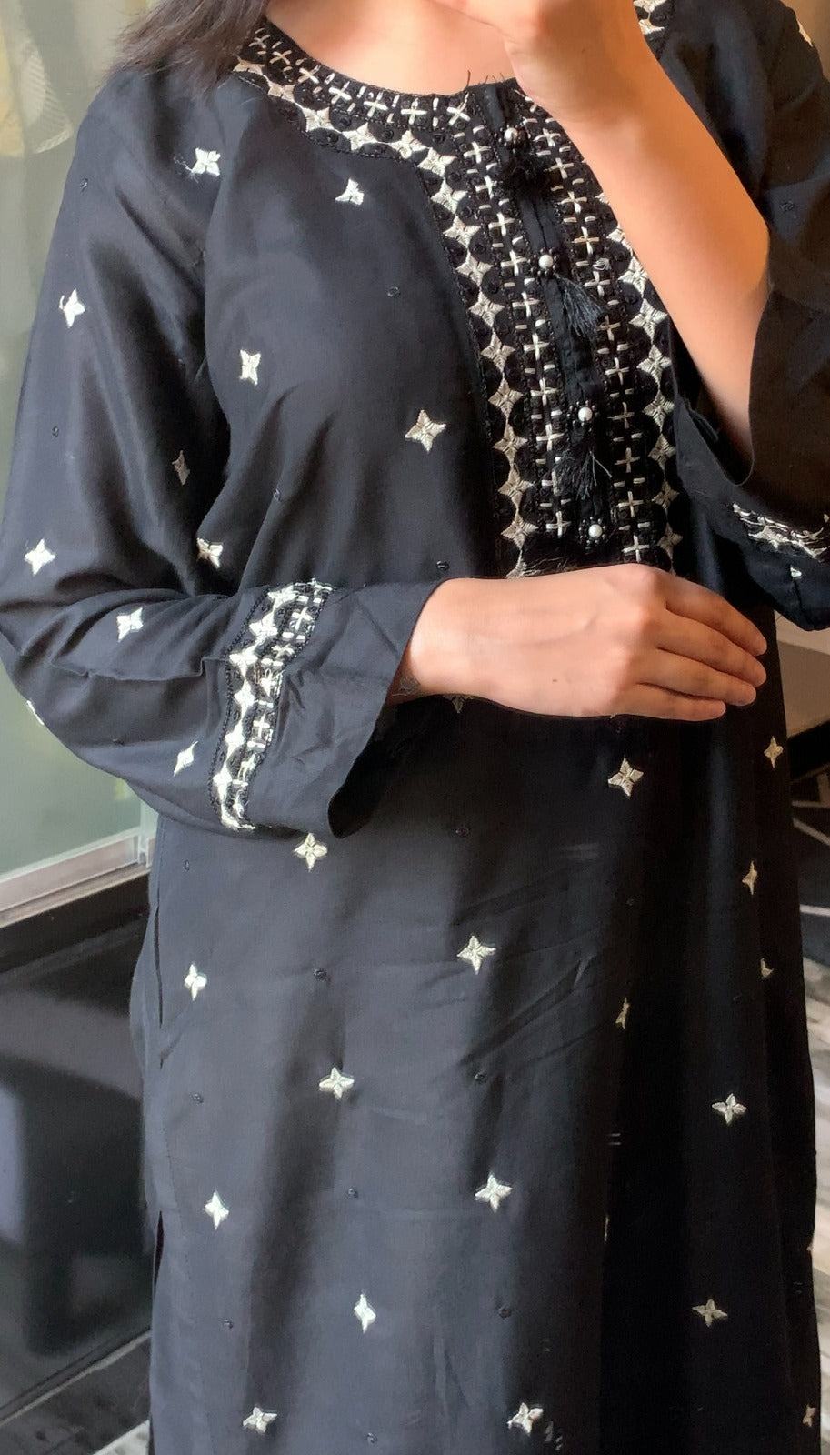 Embroidred Kurta Capri 2pc