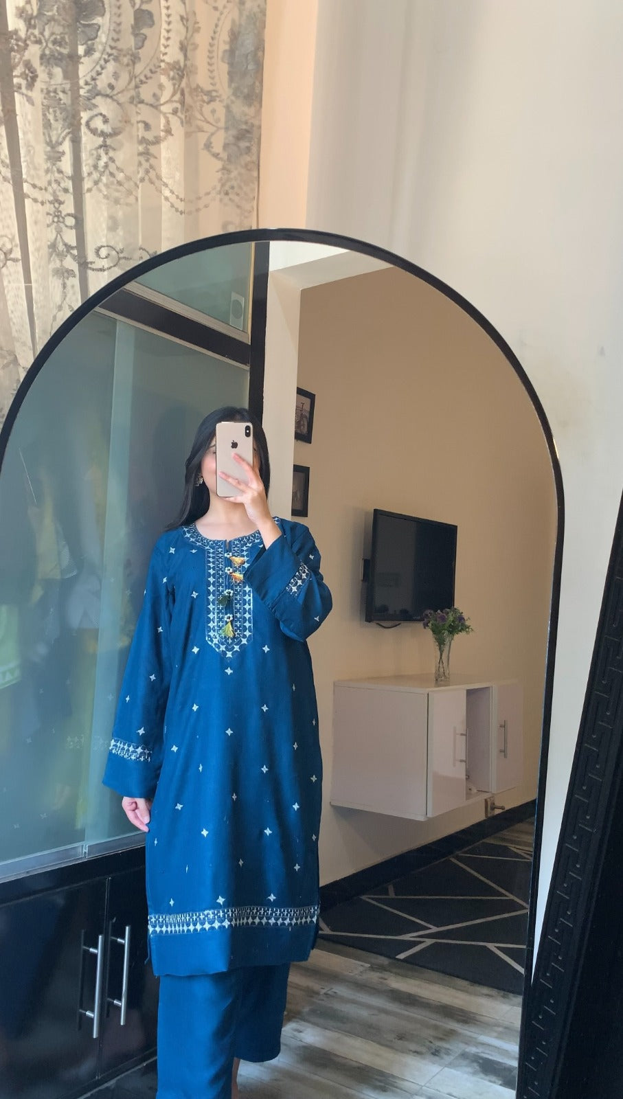 Embroidred Kurta Capri 2pc