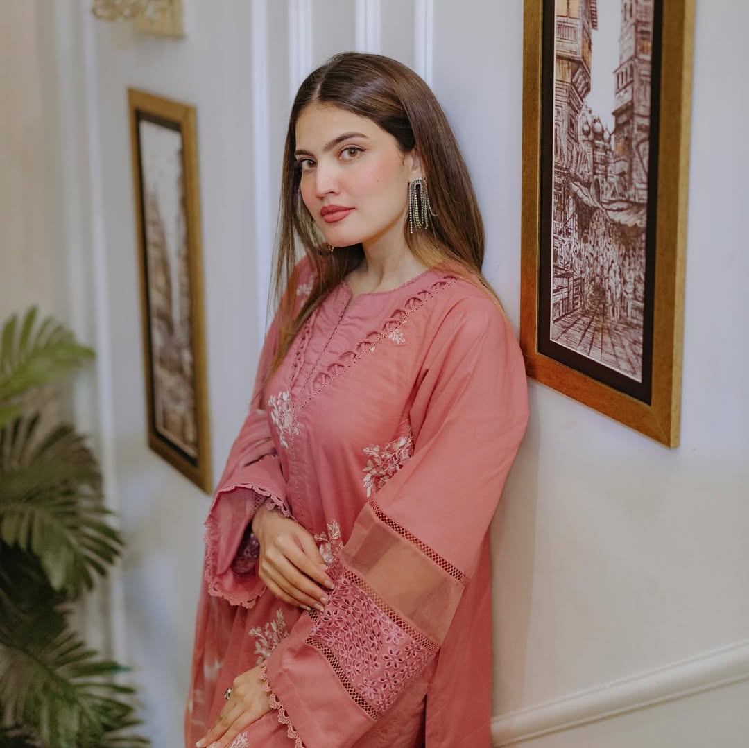 Pink Aura 2pc
