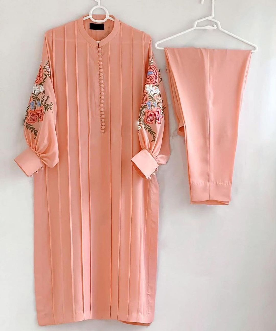 Bazu Embroidery 2Pc